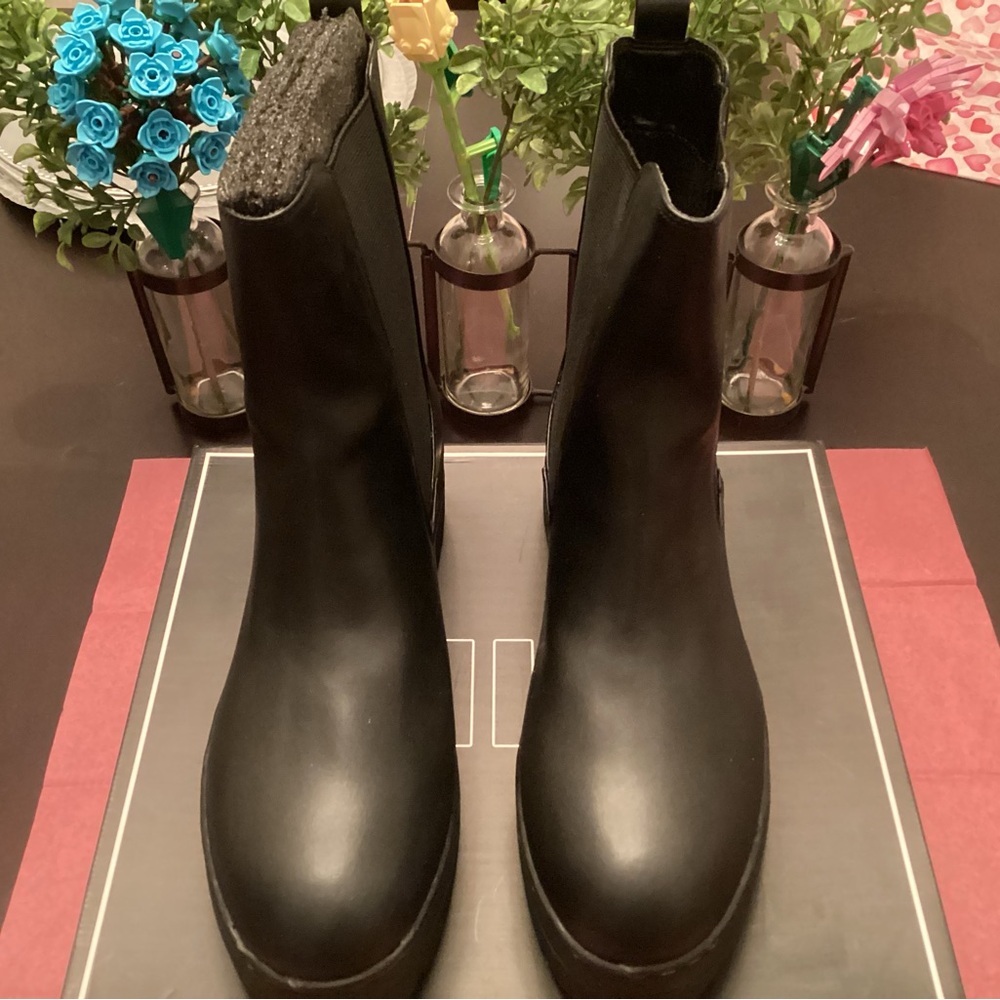 Stylish Black Ankle Boots